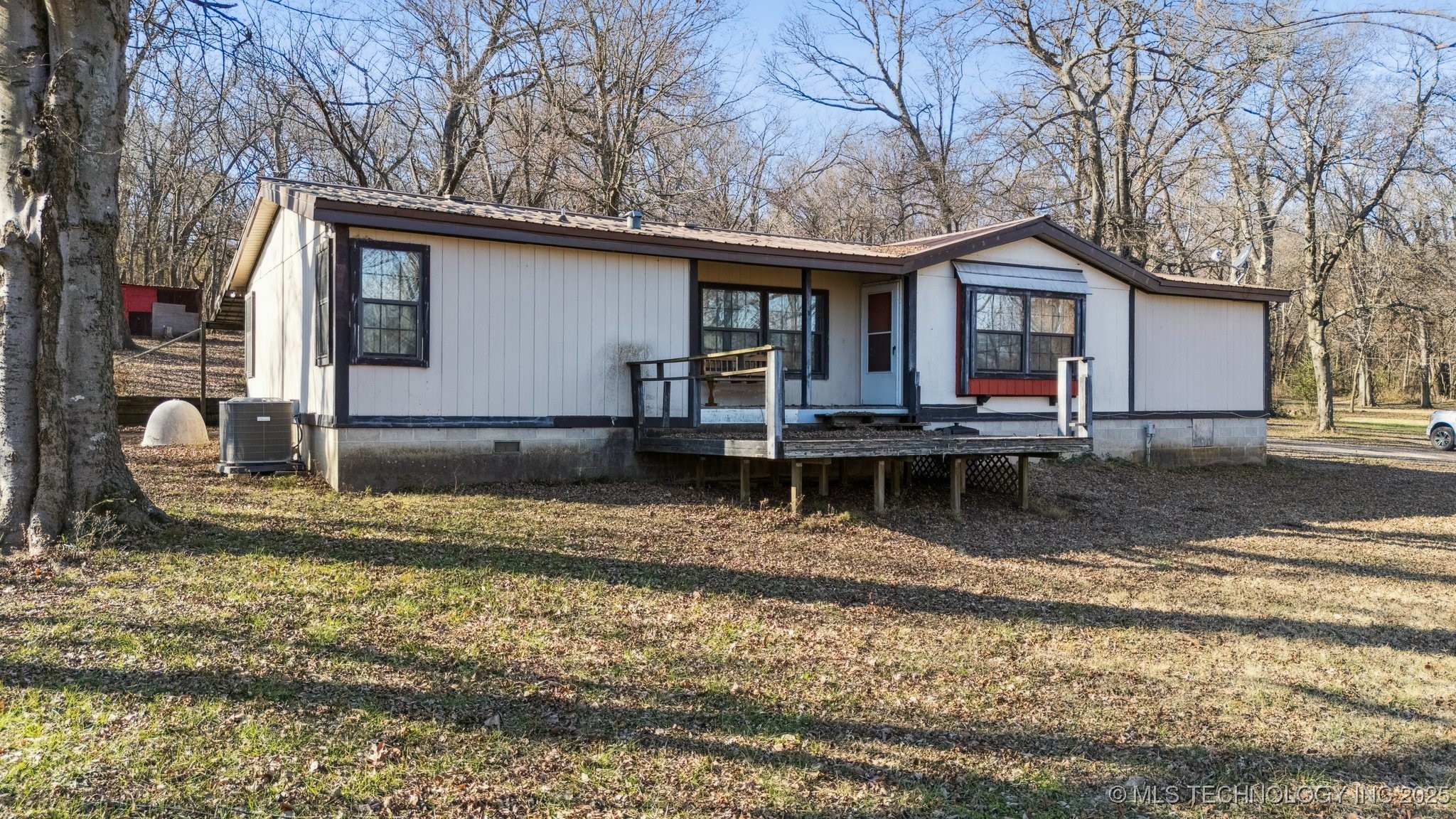 2124 S 427 Road