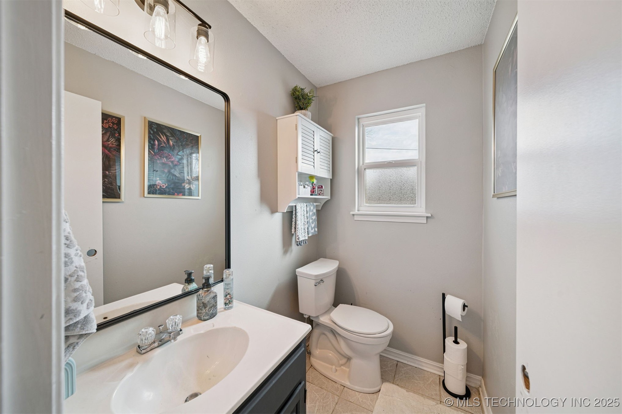 8611 N 163rd East Avenue