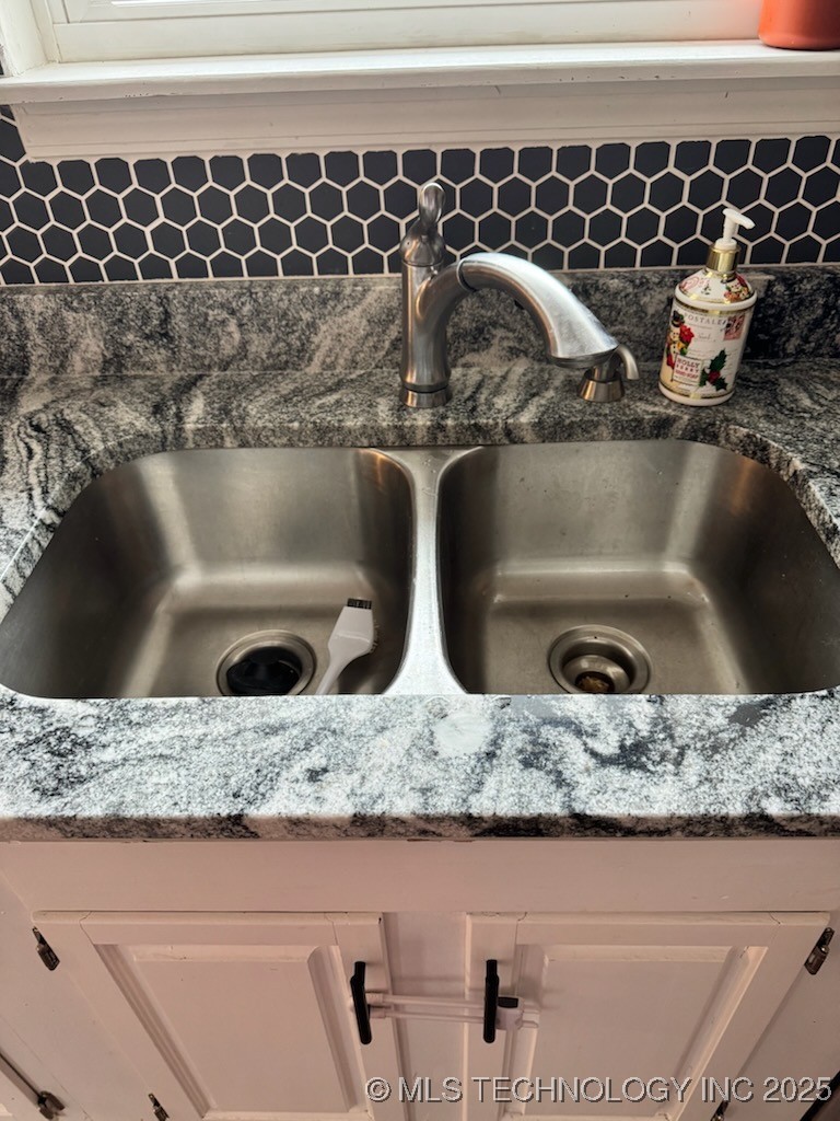 8611 N 163rd East Avenue