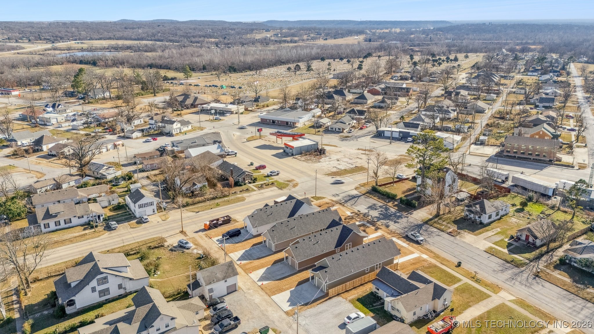 426 E Will Rogers Boulevard