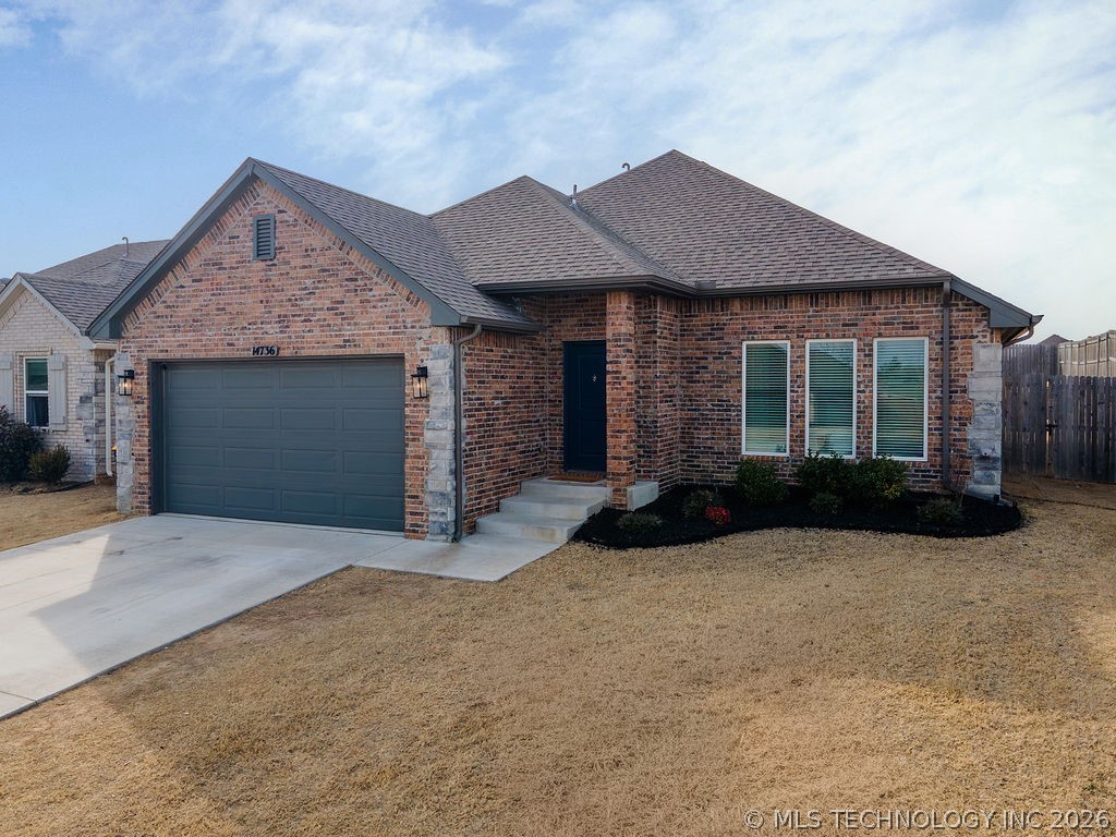 14736 S Maplewood Place