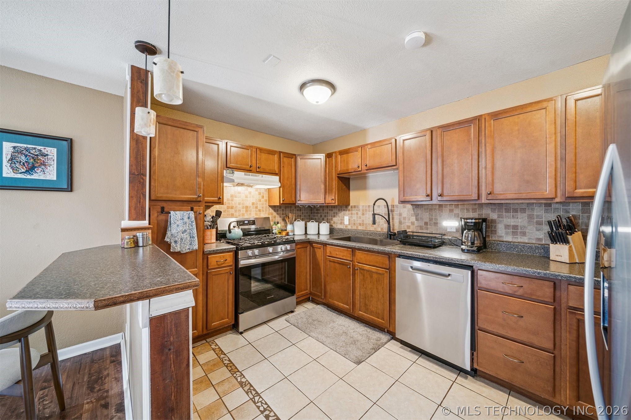 18550 E Admiral Boulevard