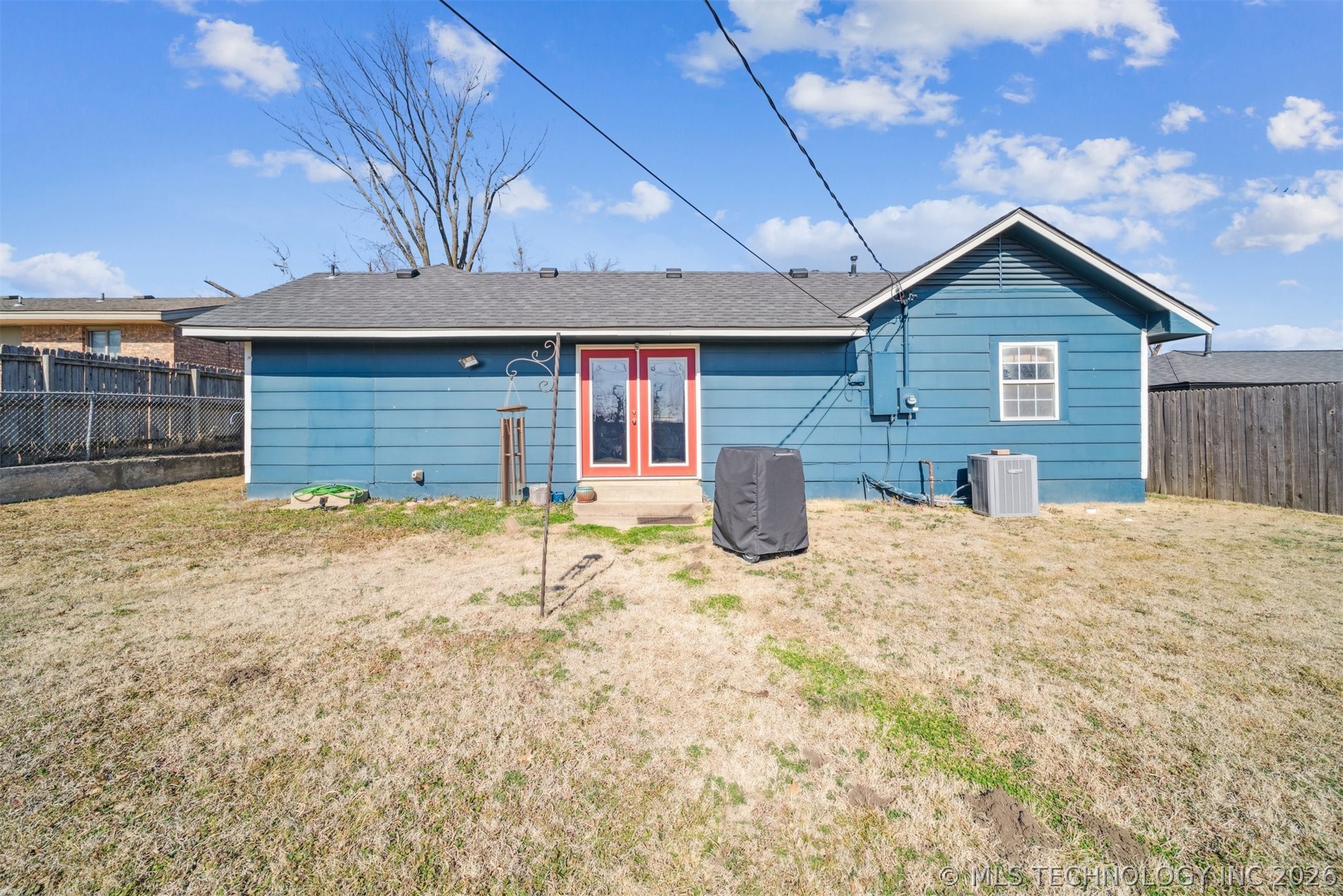 18550 E Admiral Boulevard