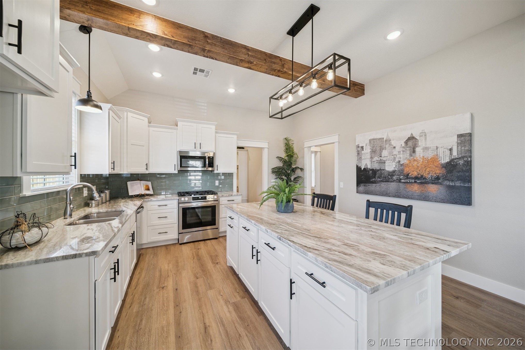 430 E Will Rogers Boulevard