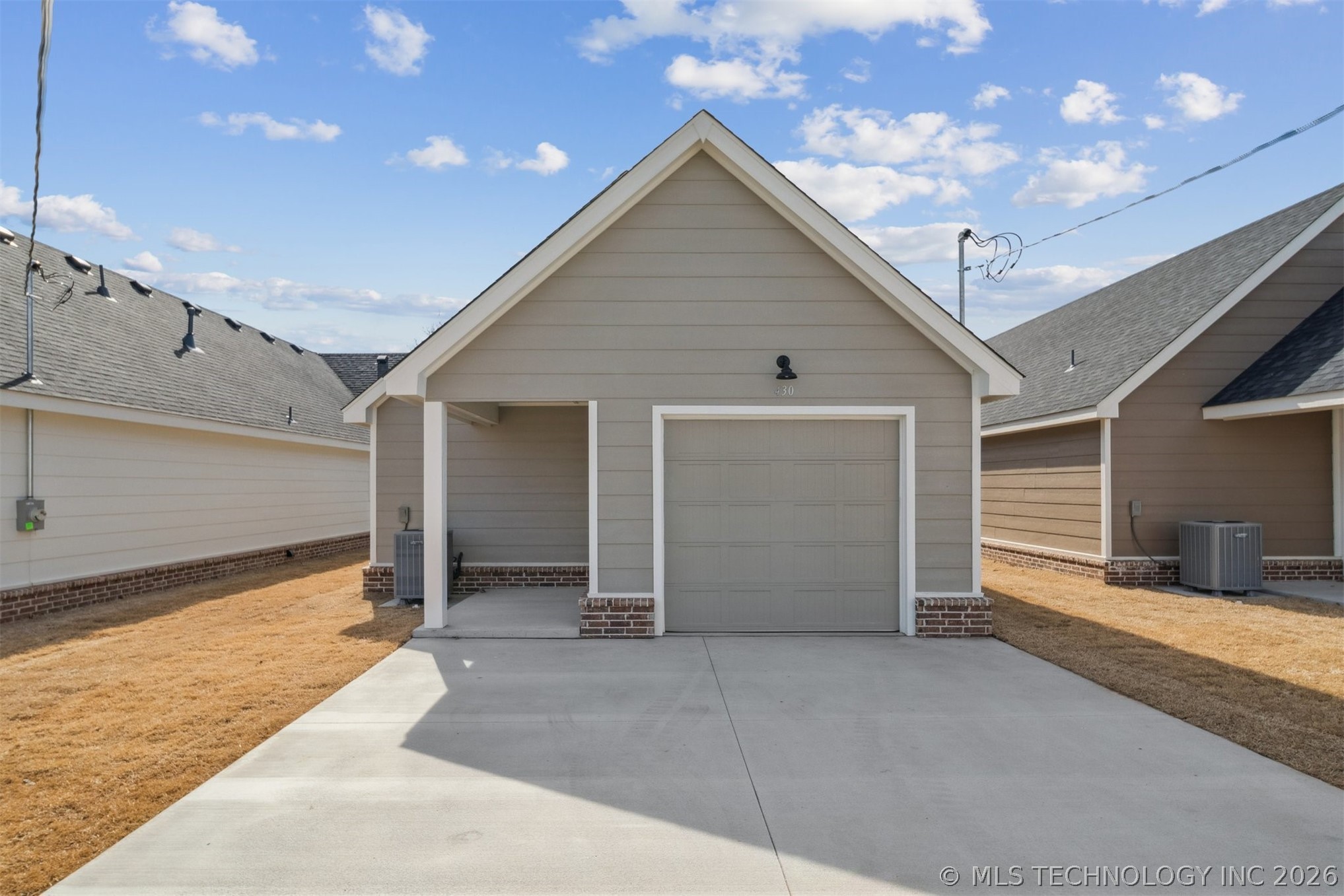 430 E Will Rogers Boulevard
