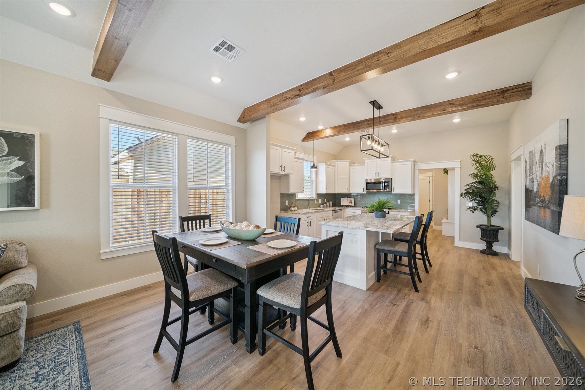 430 E Will Rogers Boulevard