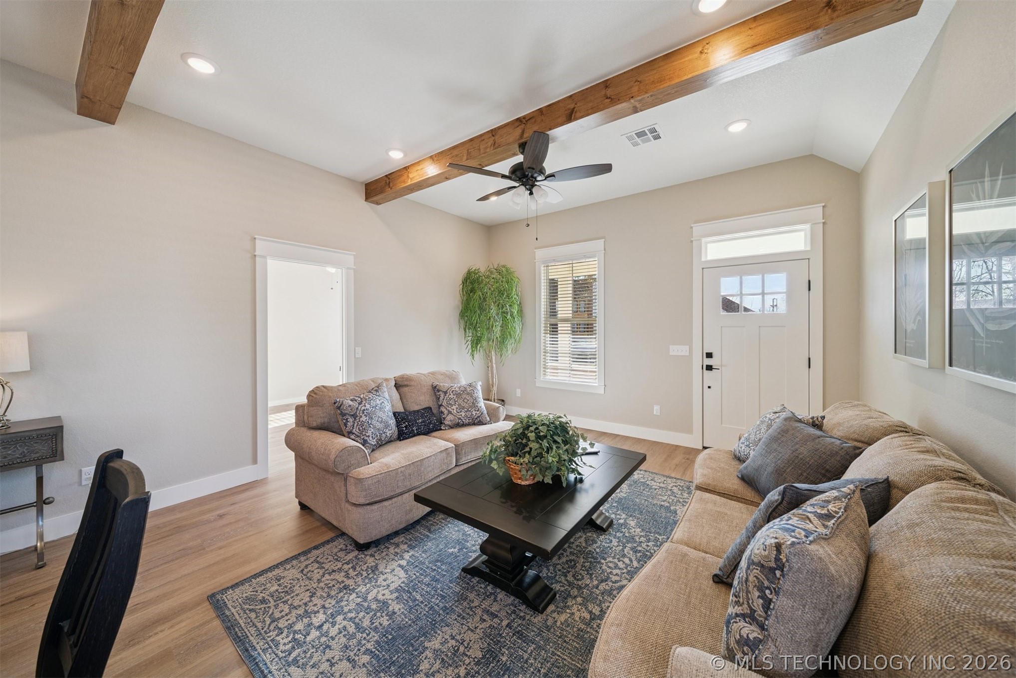 430 E Will Rogers Boulevard