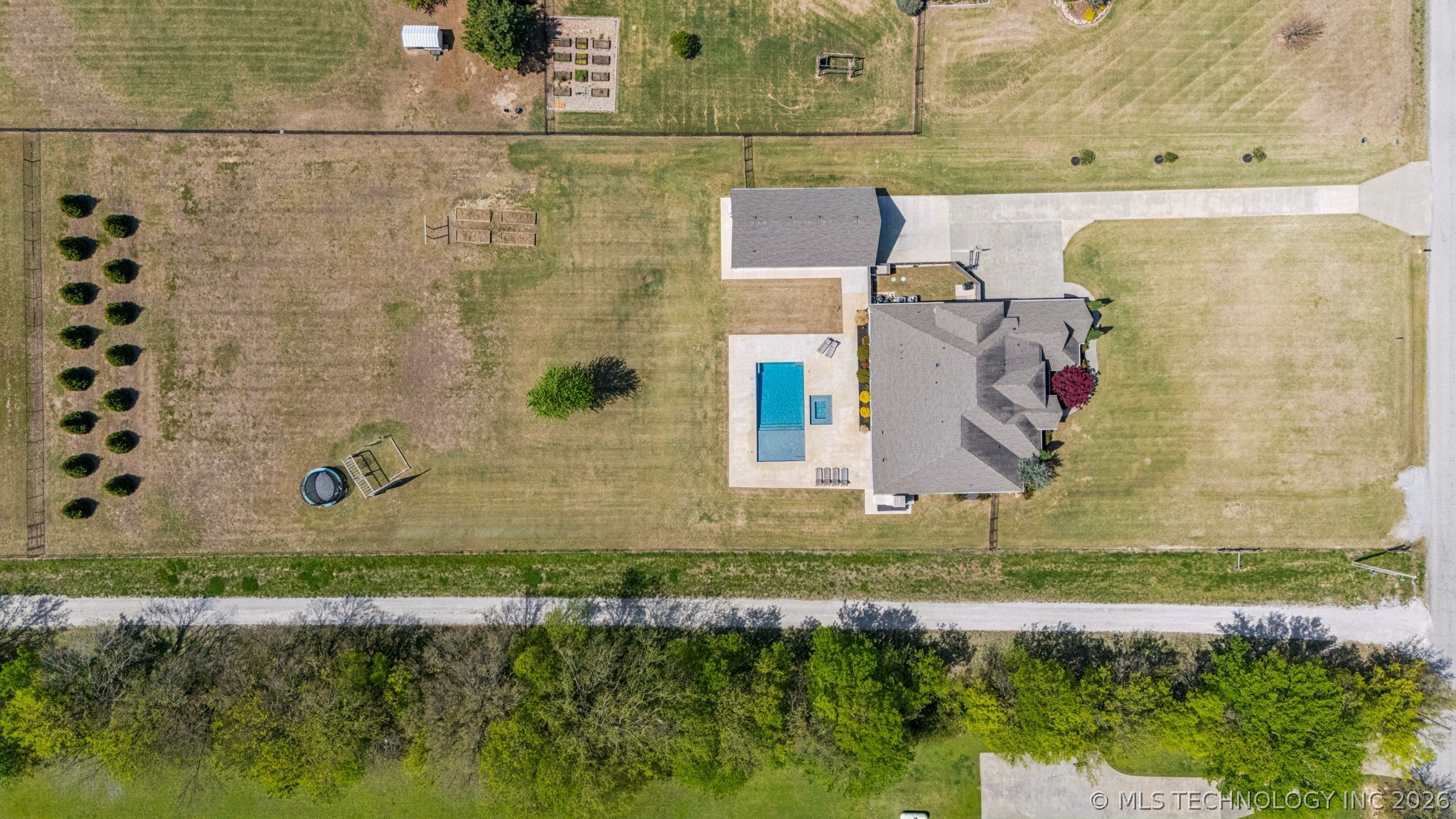 6690 E 525 Road