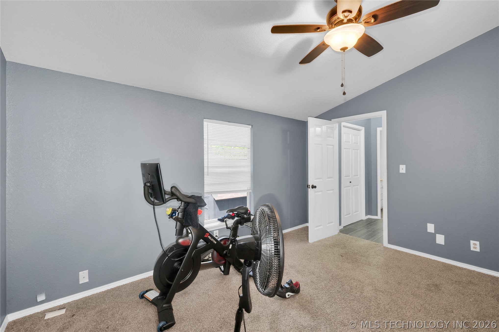 2212 W Memphis Place