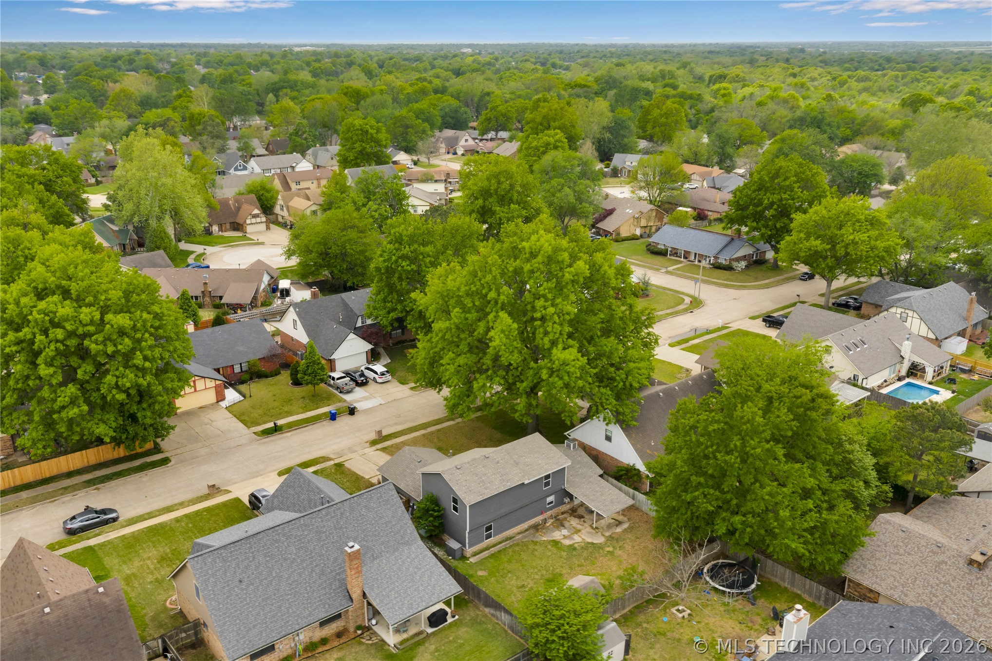 2212 W Memphis Place