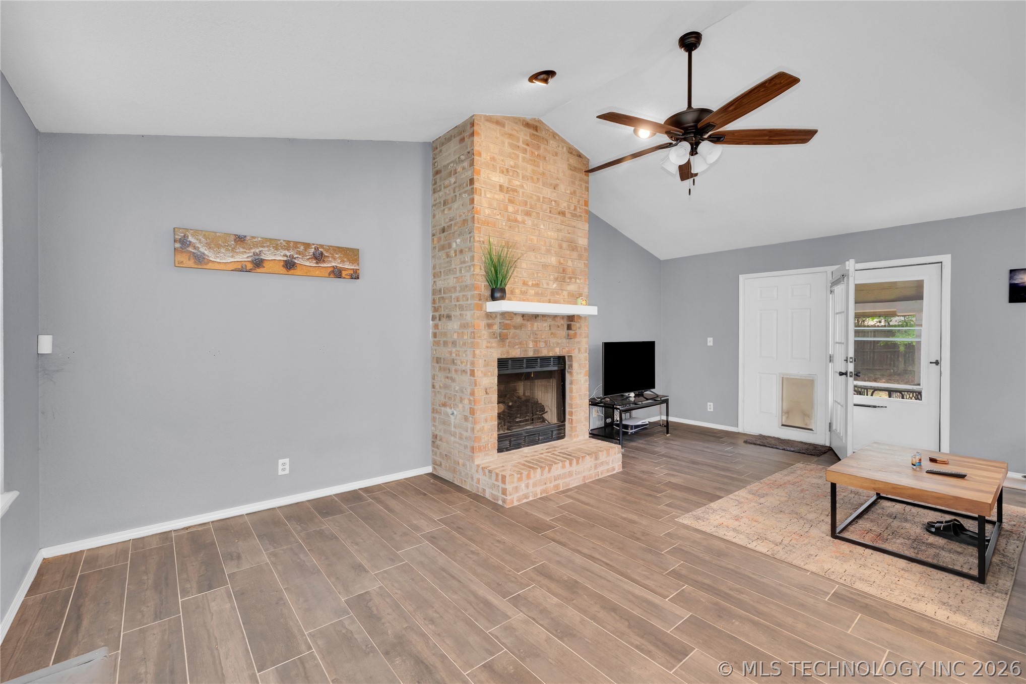 2212 W Memphis Place