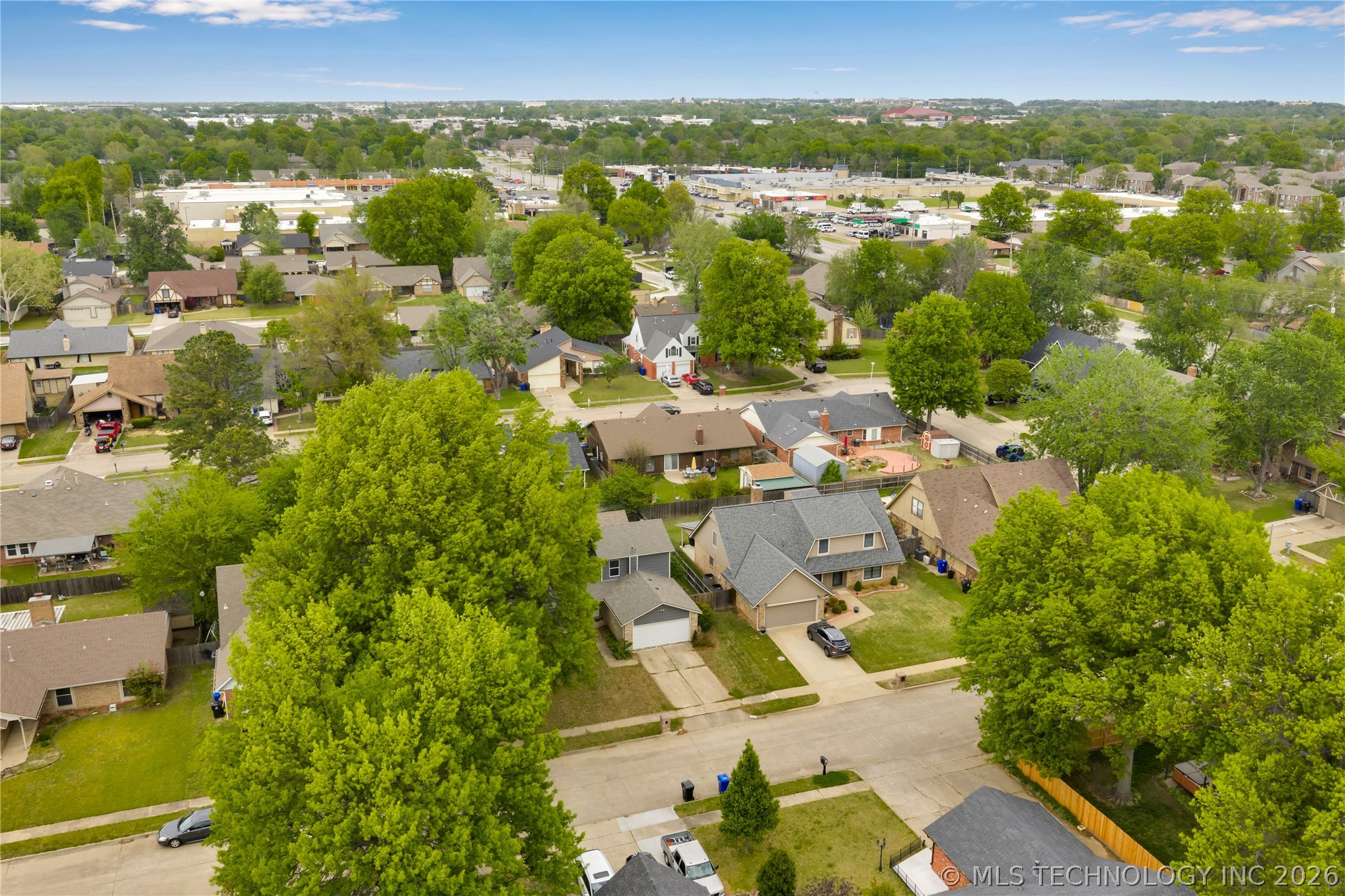 2212 W Memphis Place
