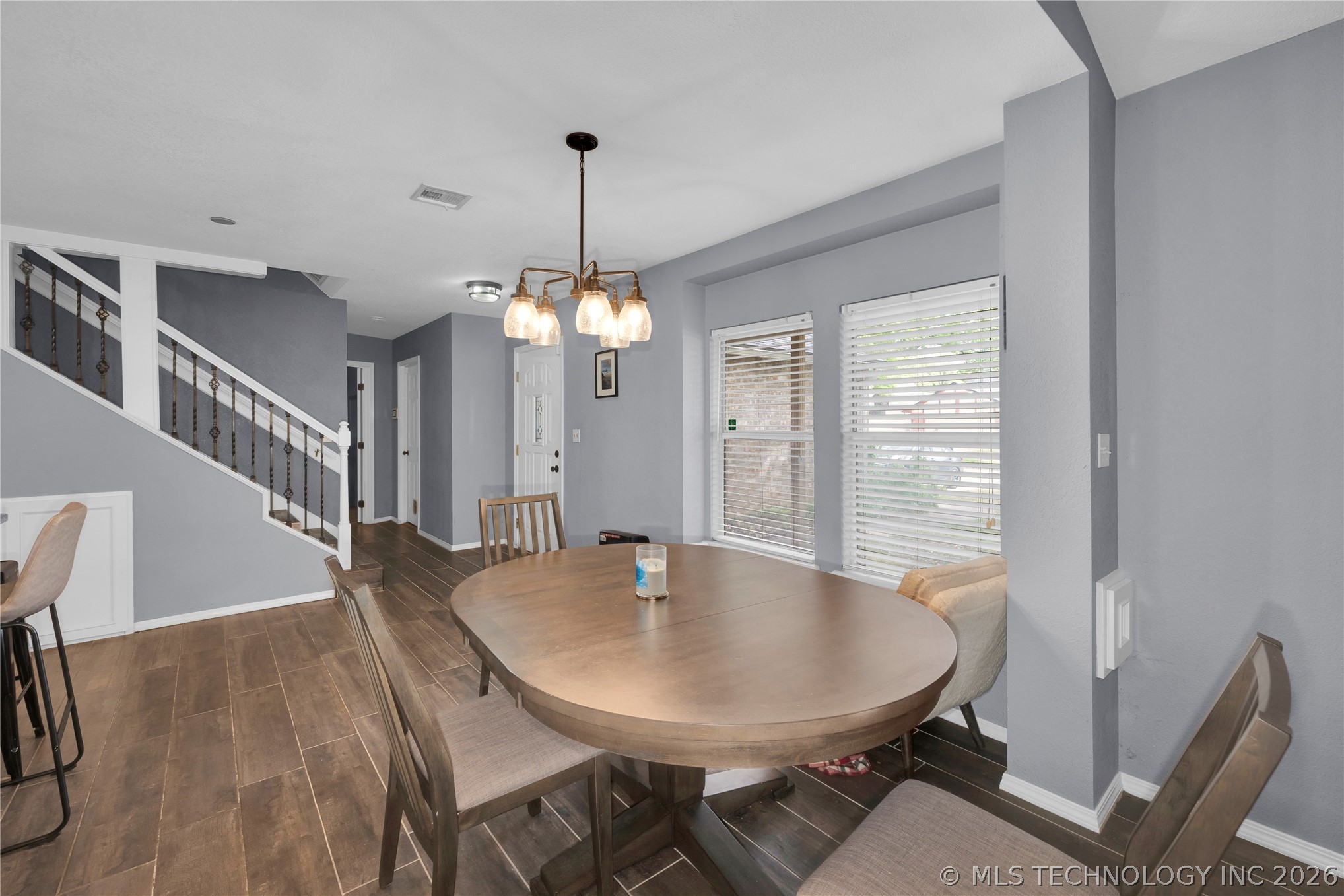 2212 W Memphis Place