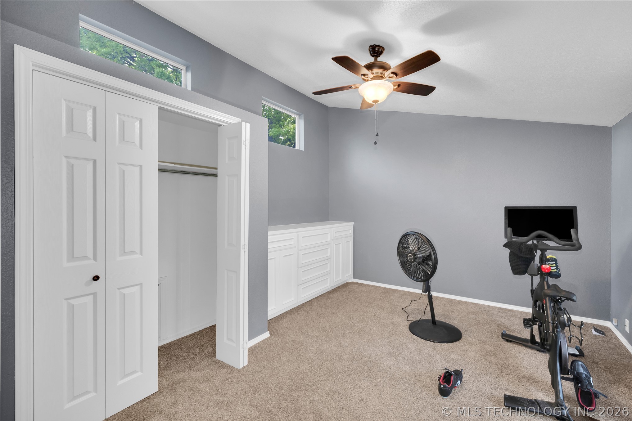 2212 W Memphis Place