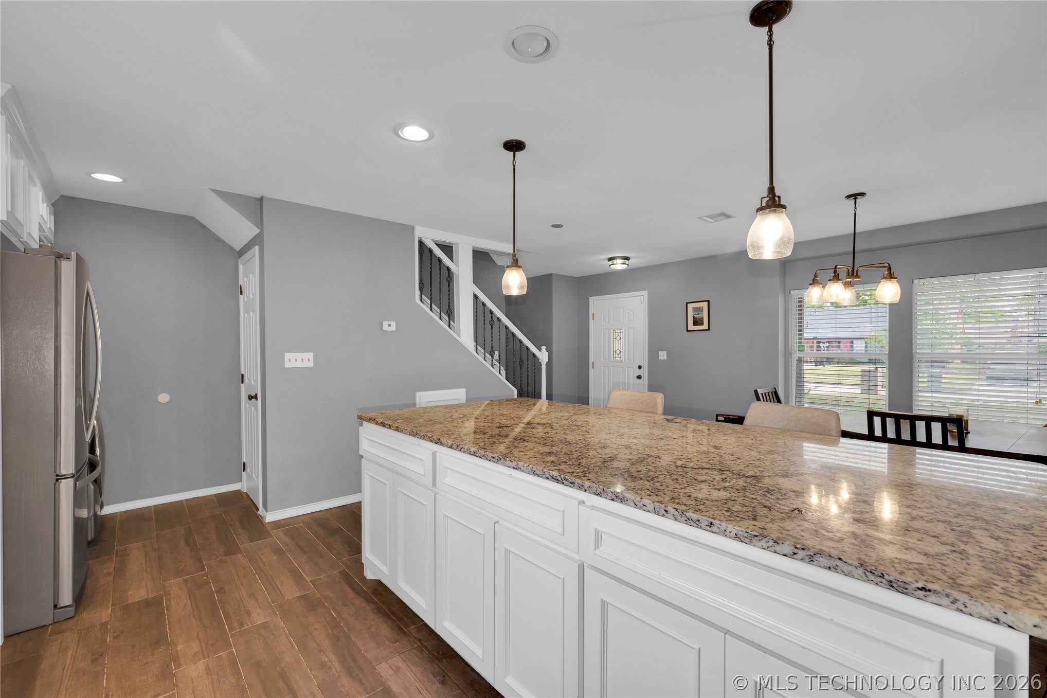 2212 W Memphis Place
