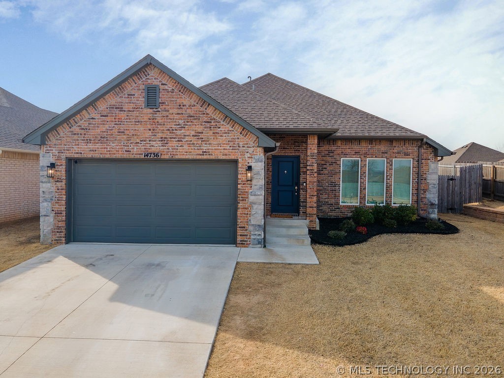 14736 S Maplewood Place