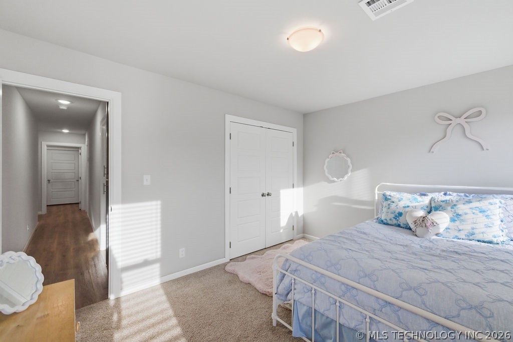 14736 S Maplewood Place