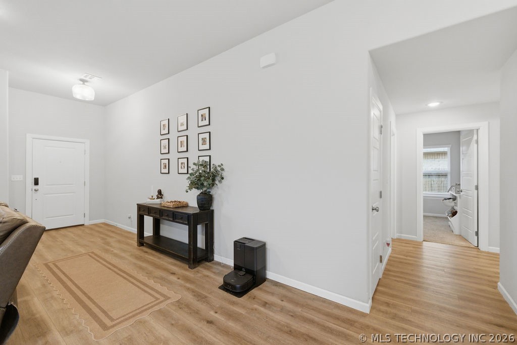 14736 S Maplewood Place