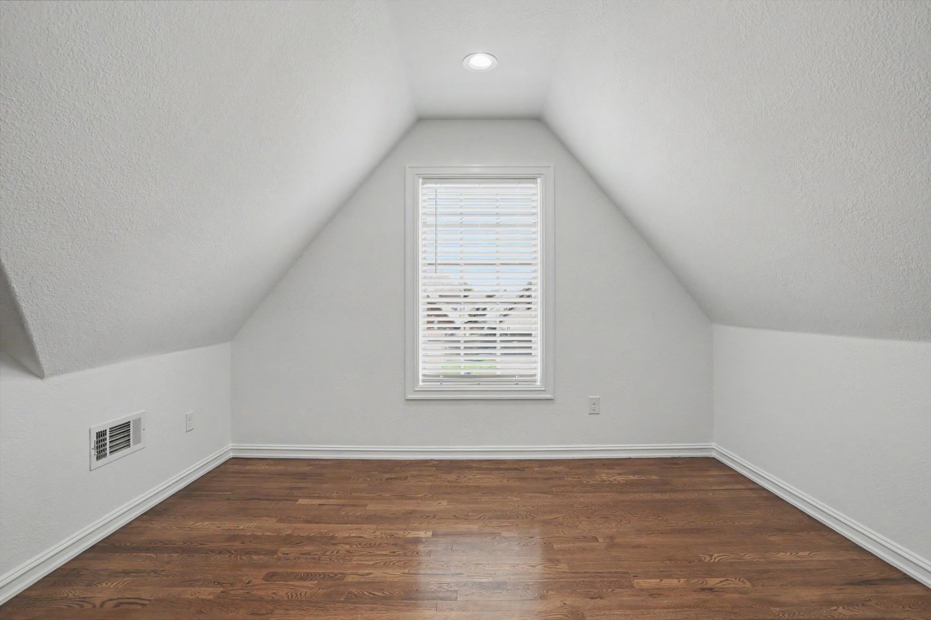 306 W 127th Place S