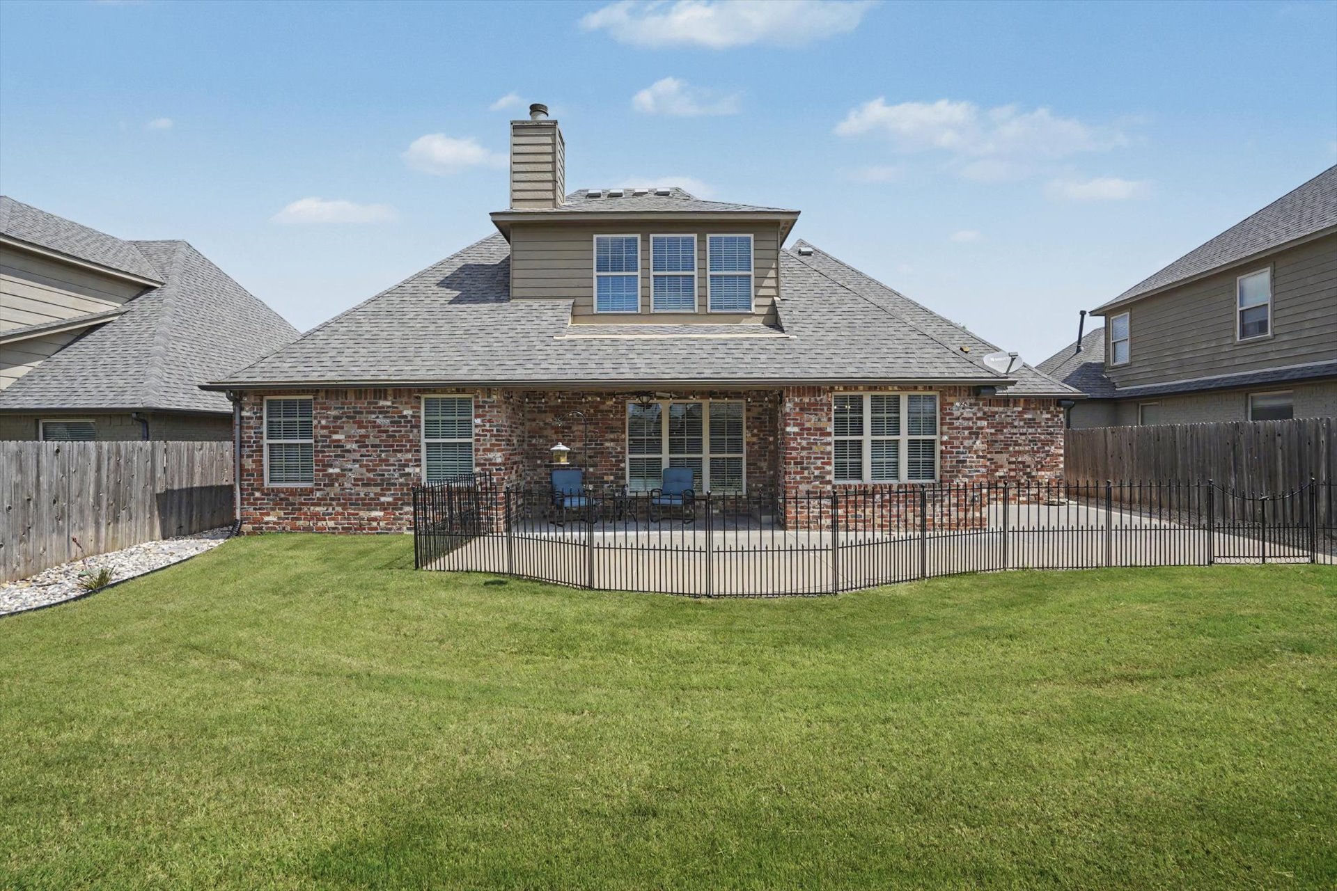 306 W 127th Place S
