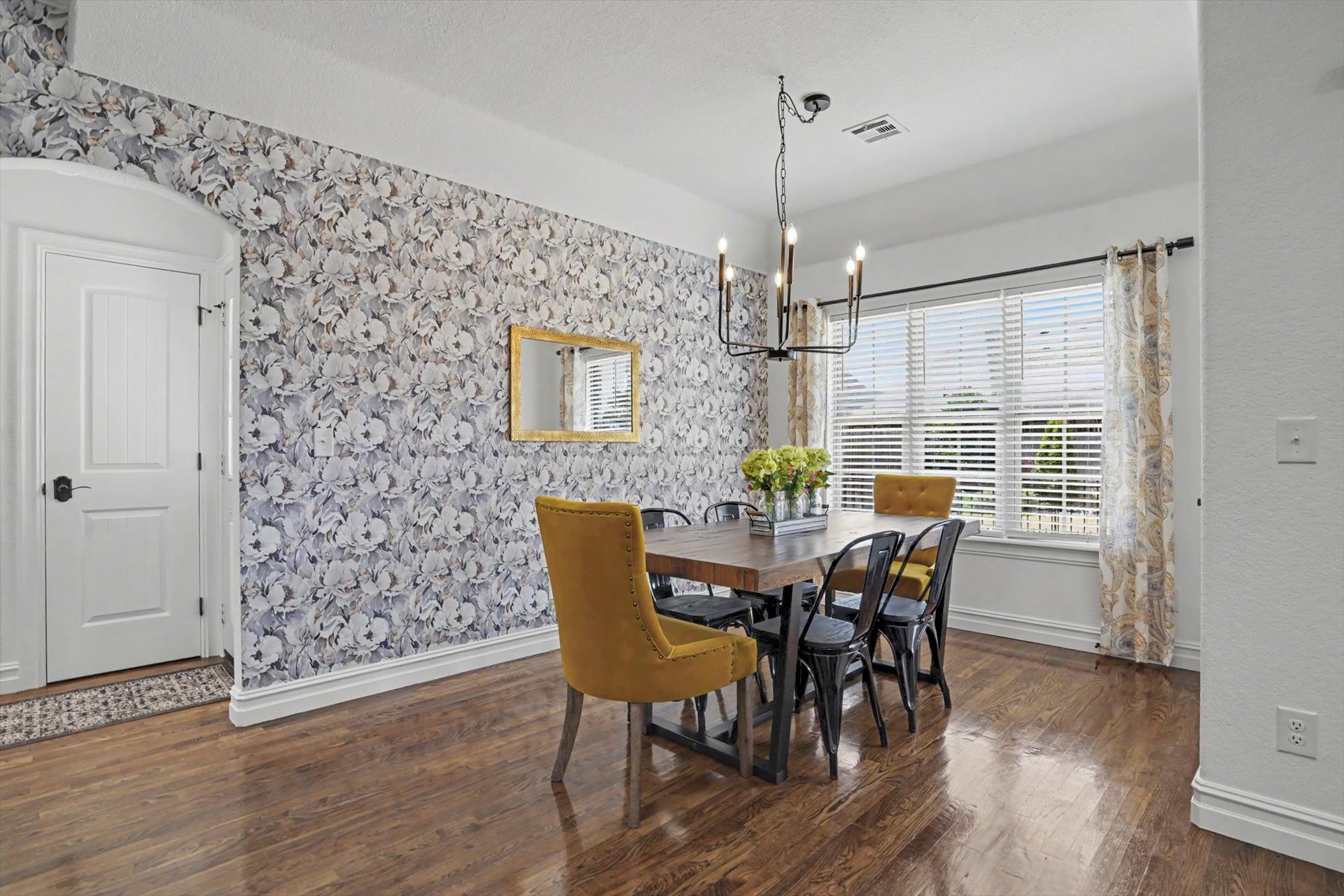 306 W 127th Place S