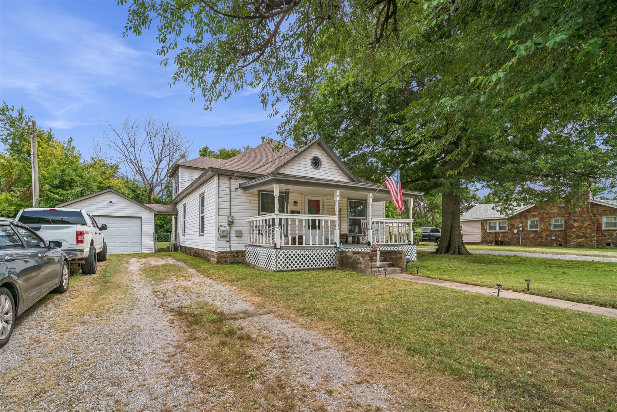 712 N Seminole Avenue