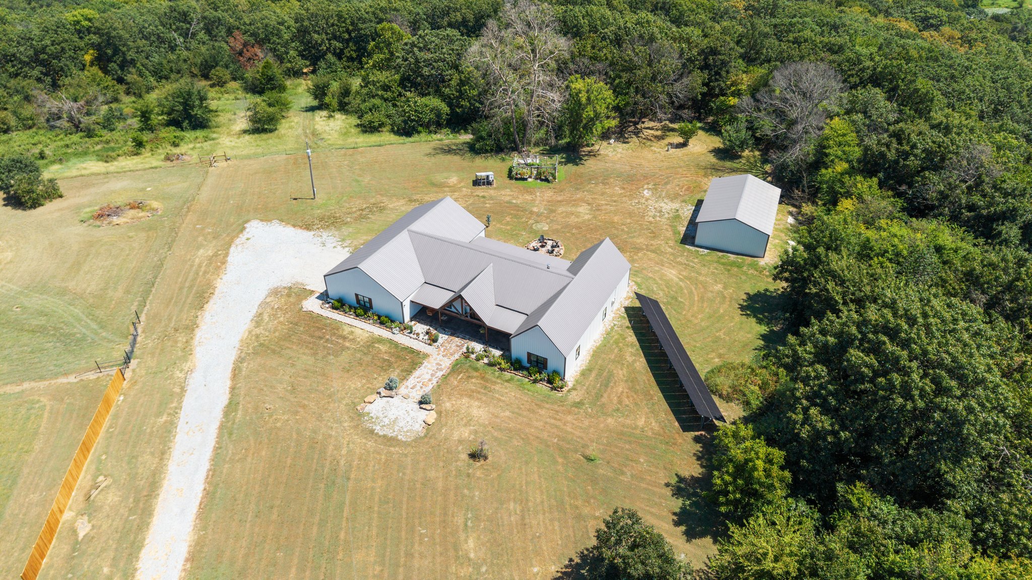 5086 N 427 Road