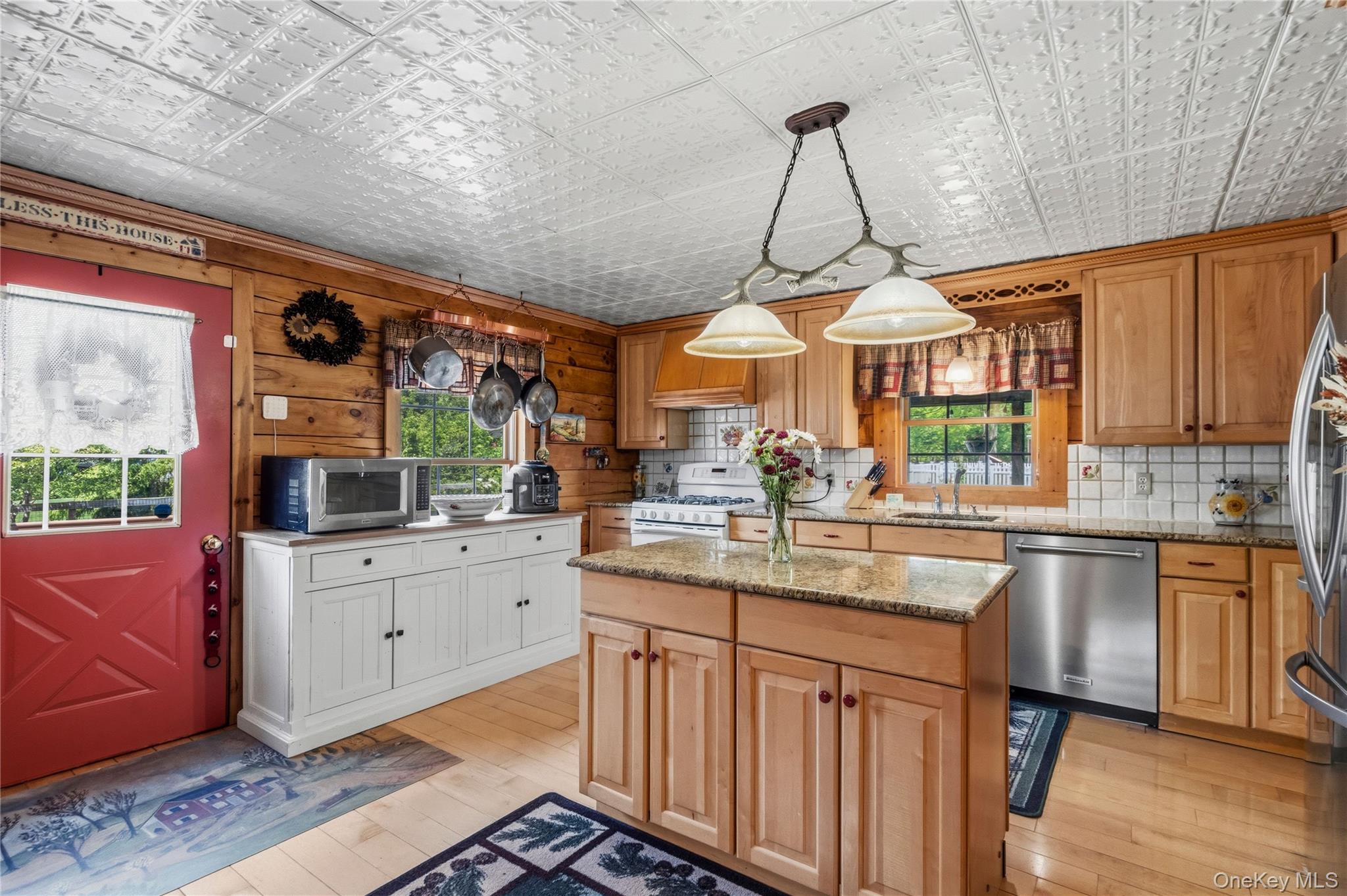 355 Woodland Avenue