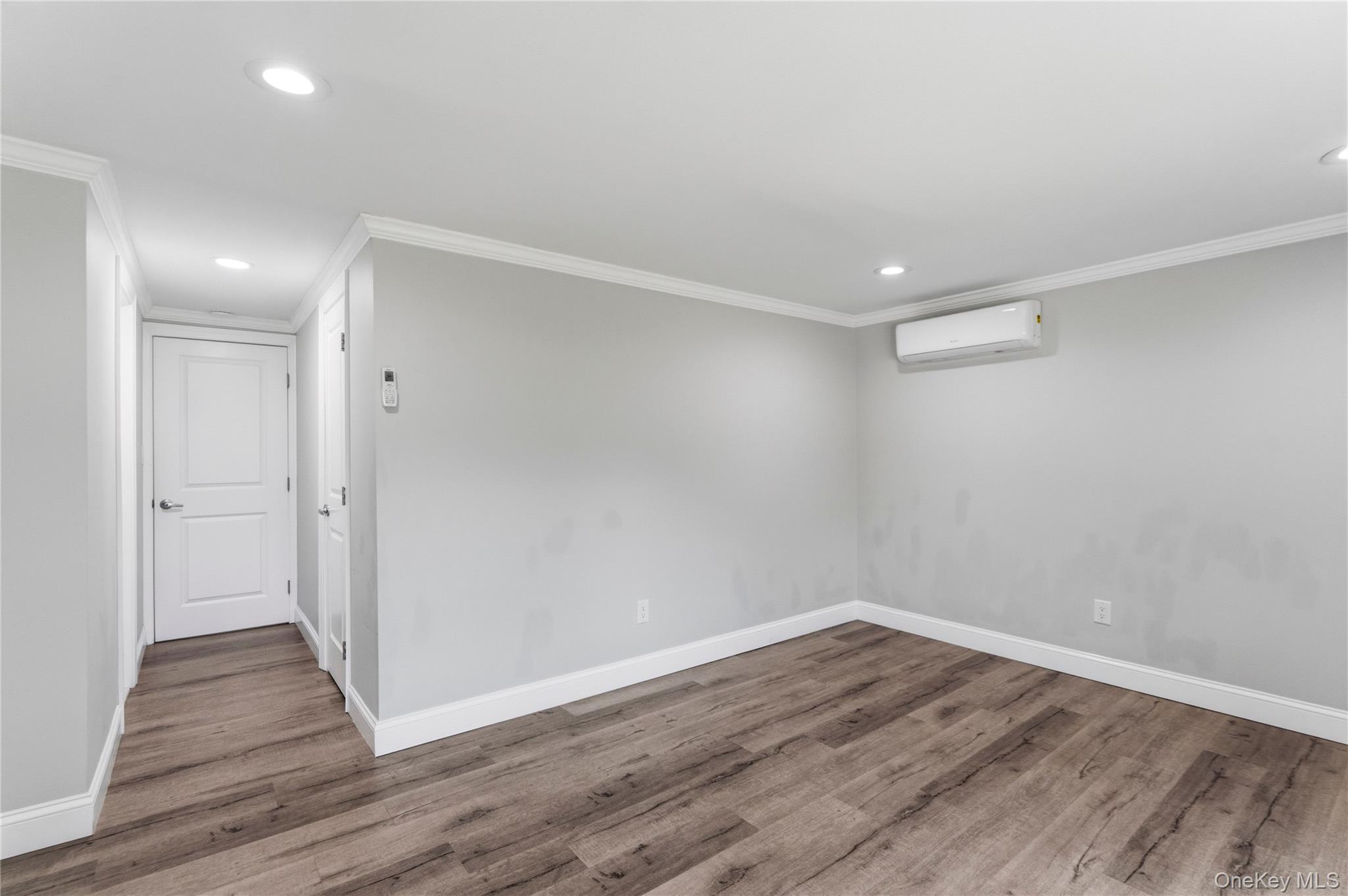 26 Halfcircle Drive