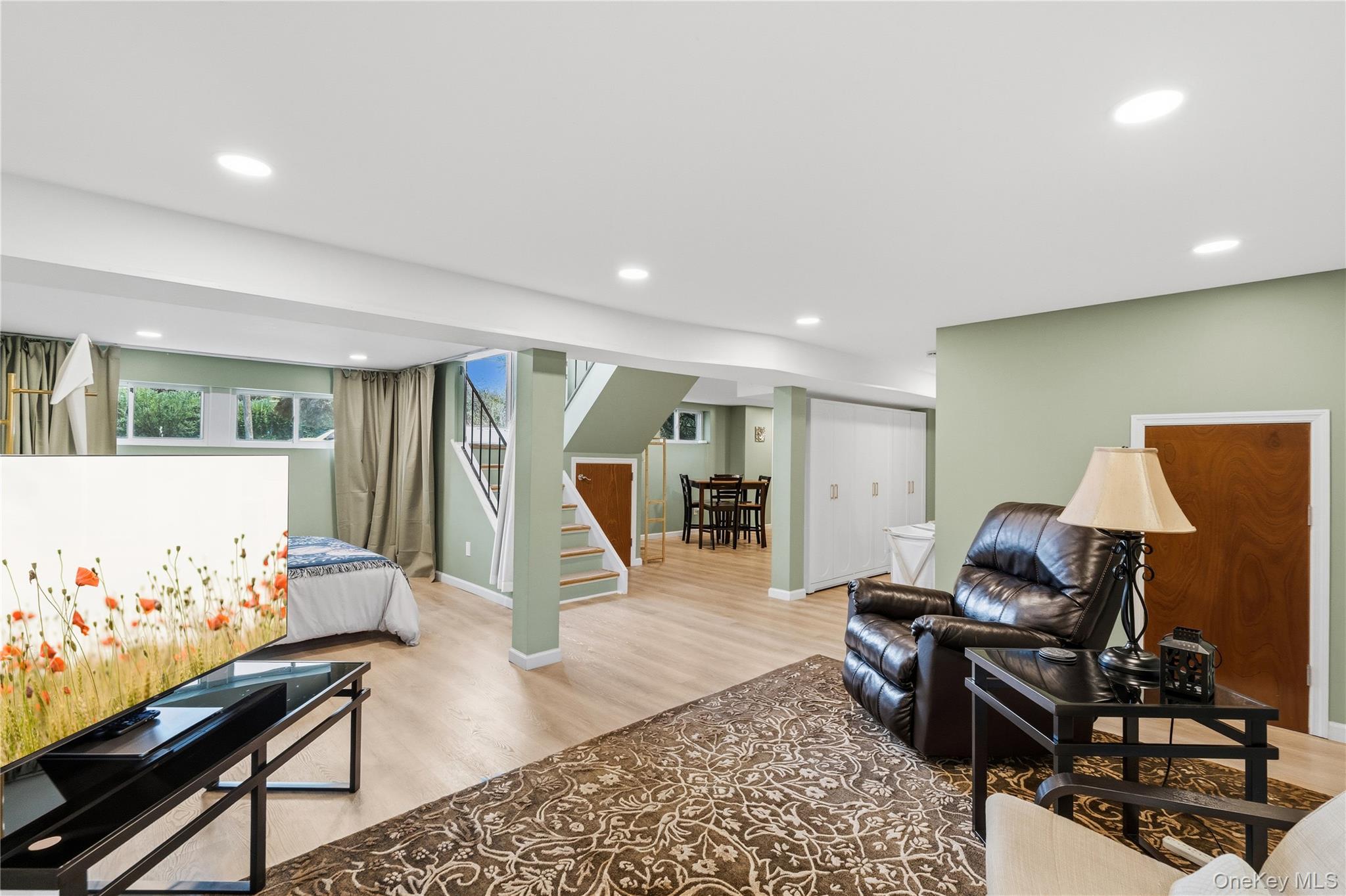5 Lansing Lane