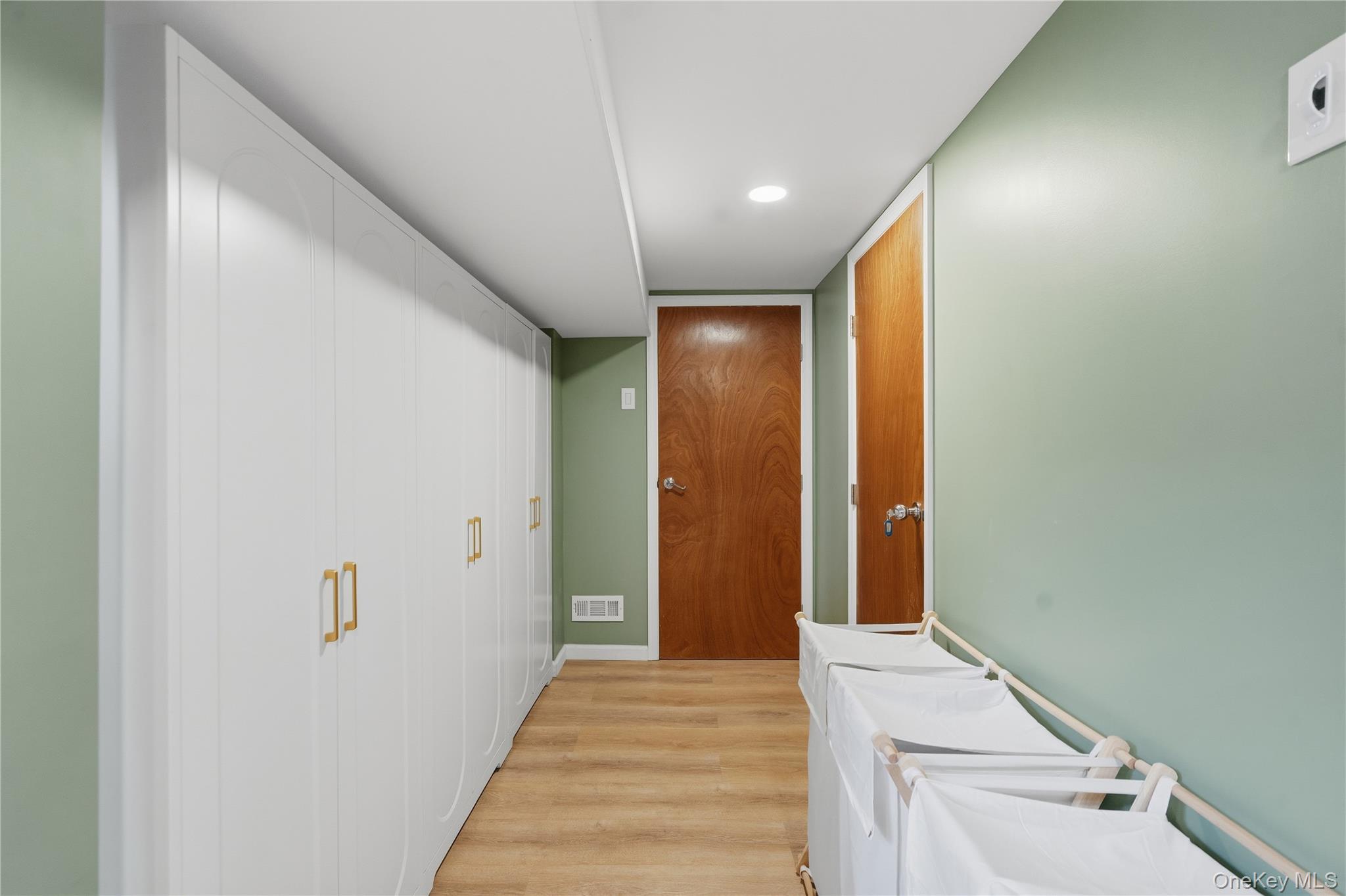 5 Lansing Lane