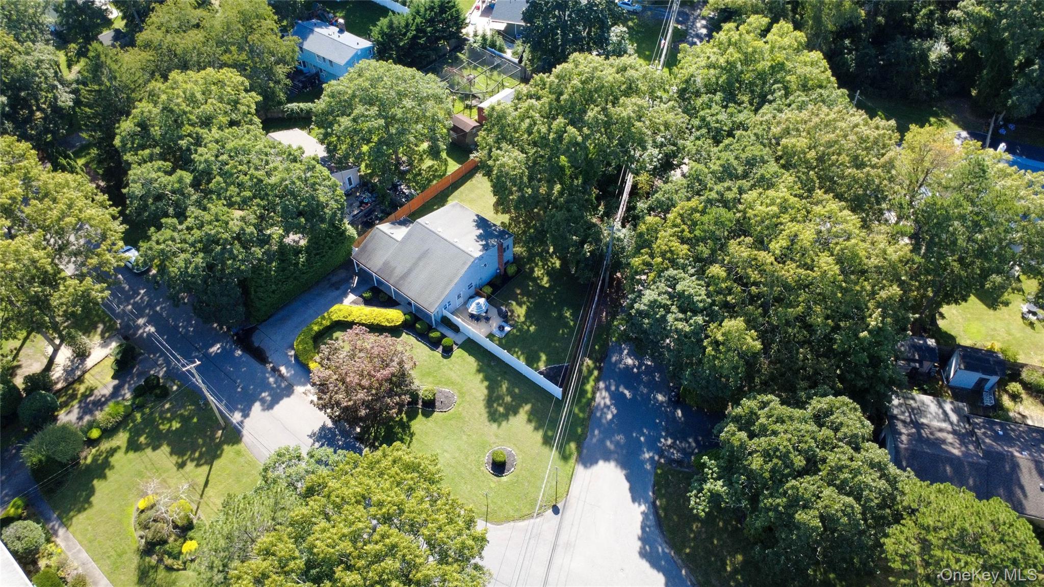 22 Half Moon Pond Road