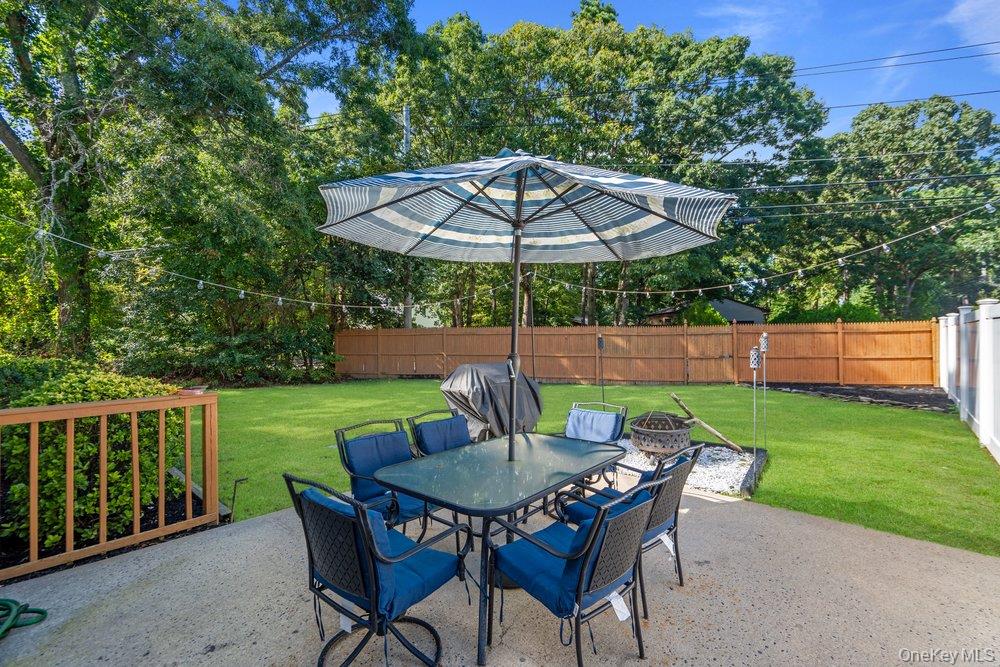 22 Half Moon Pond Road