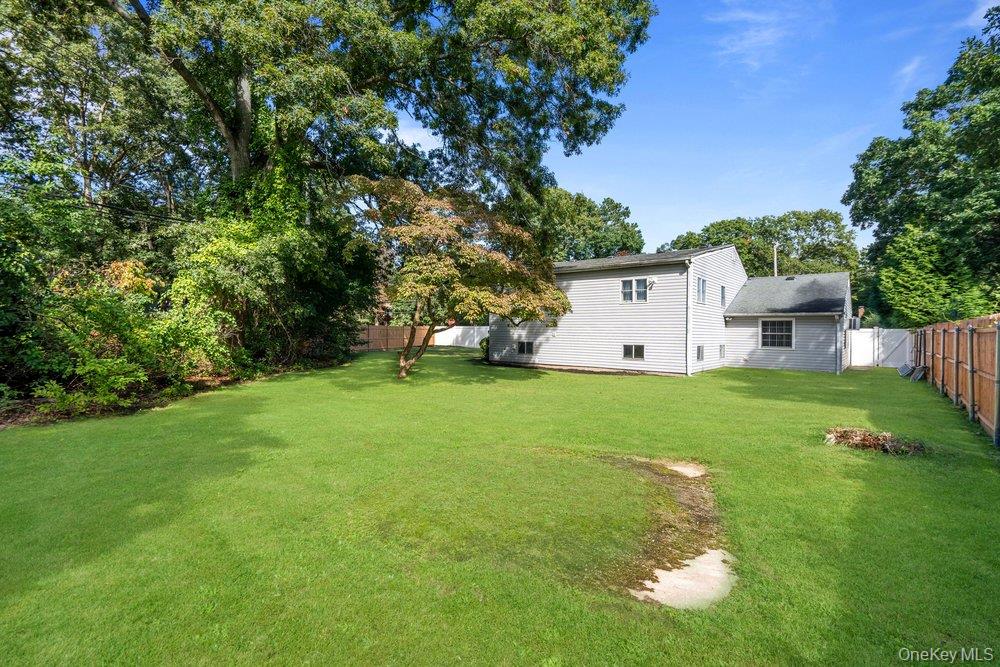 22 Half Moon Pond Road