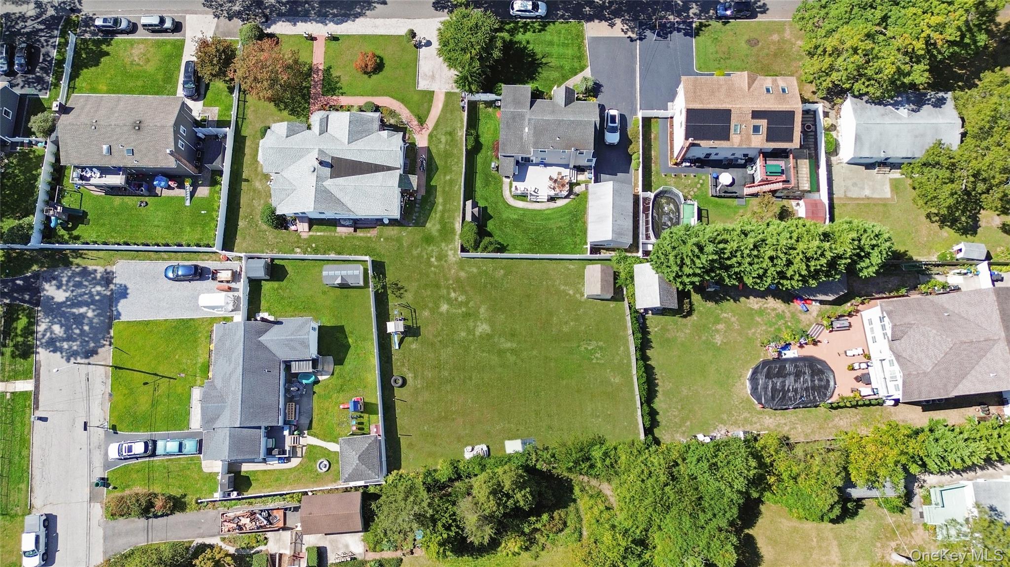 87 Whitman Avenue