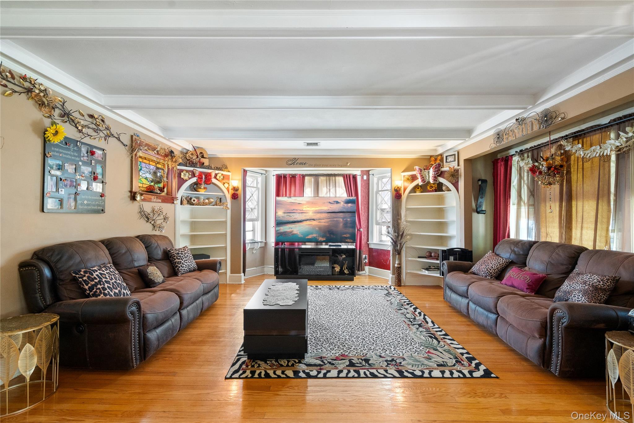87 Whitman Avenue