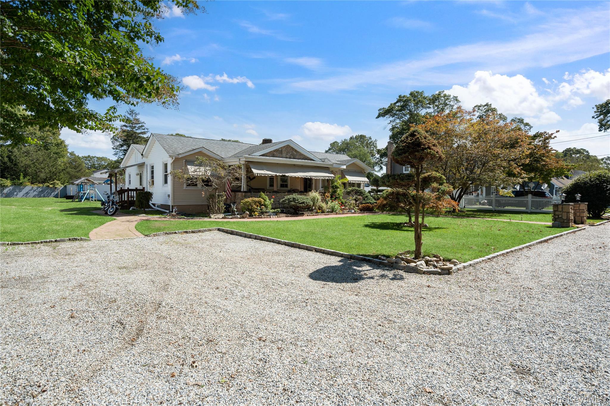 87 Whitman Avenue
