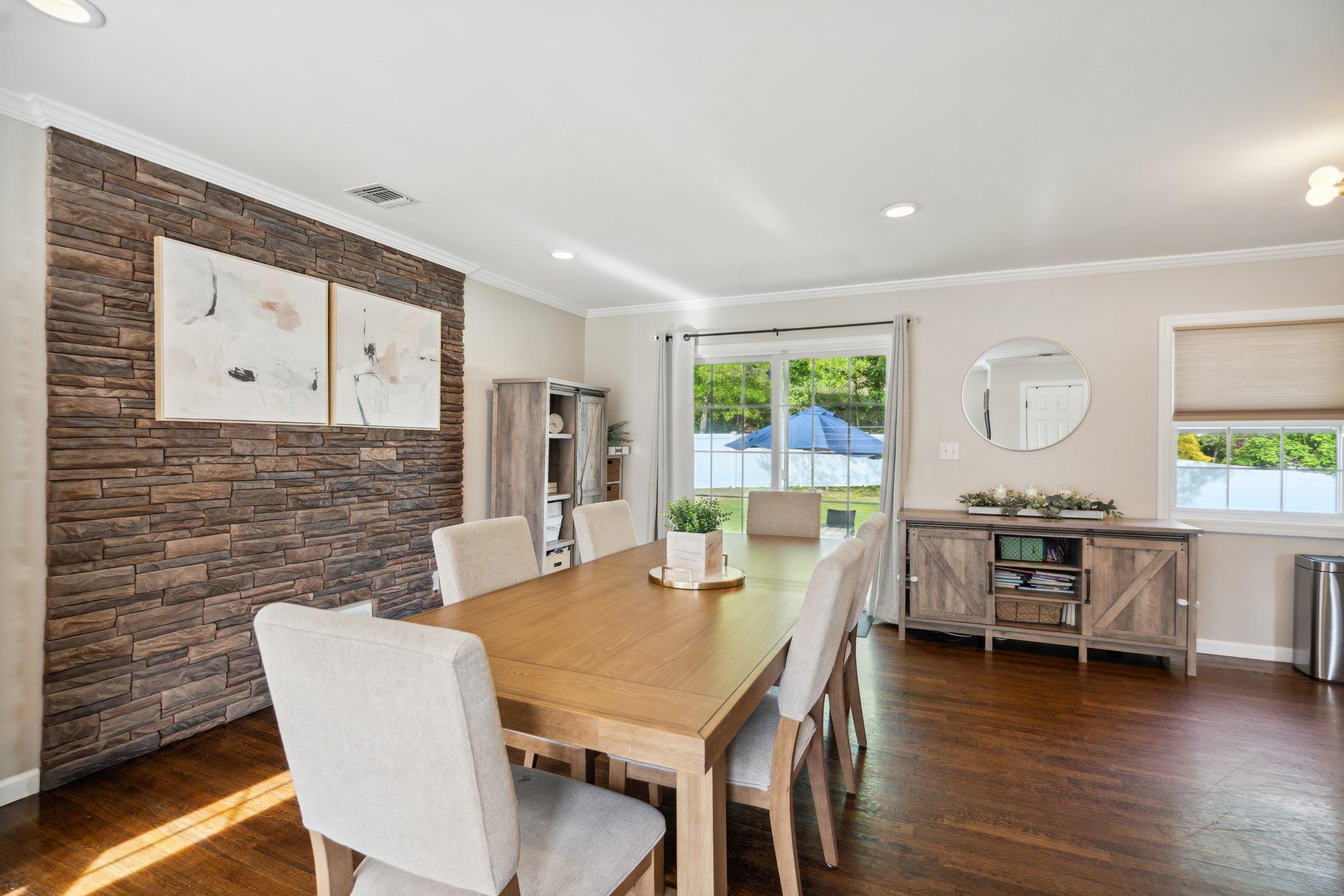 2 Cornell Court N