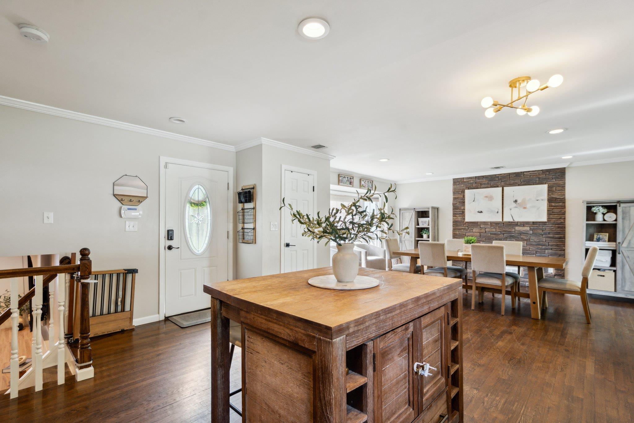 2 Cornell Court N
