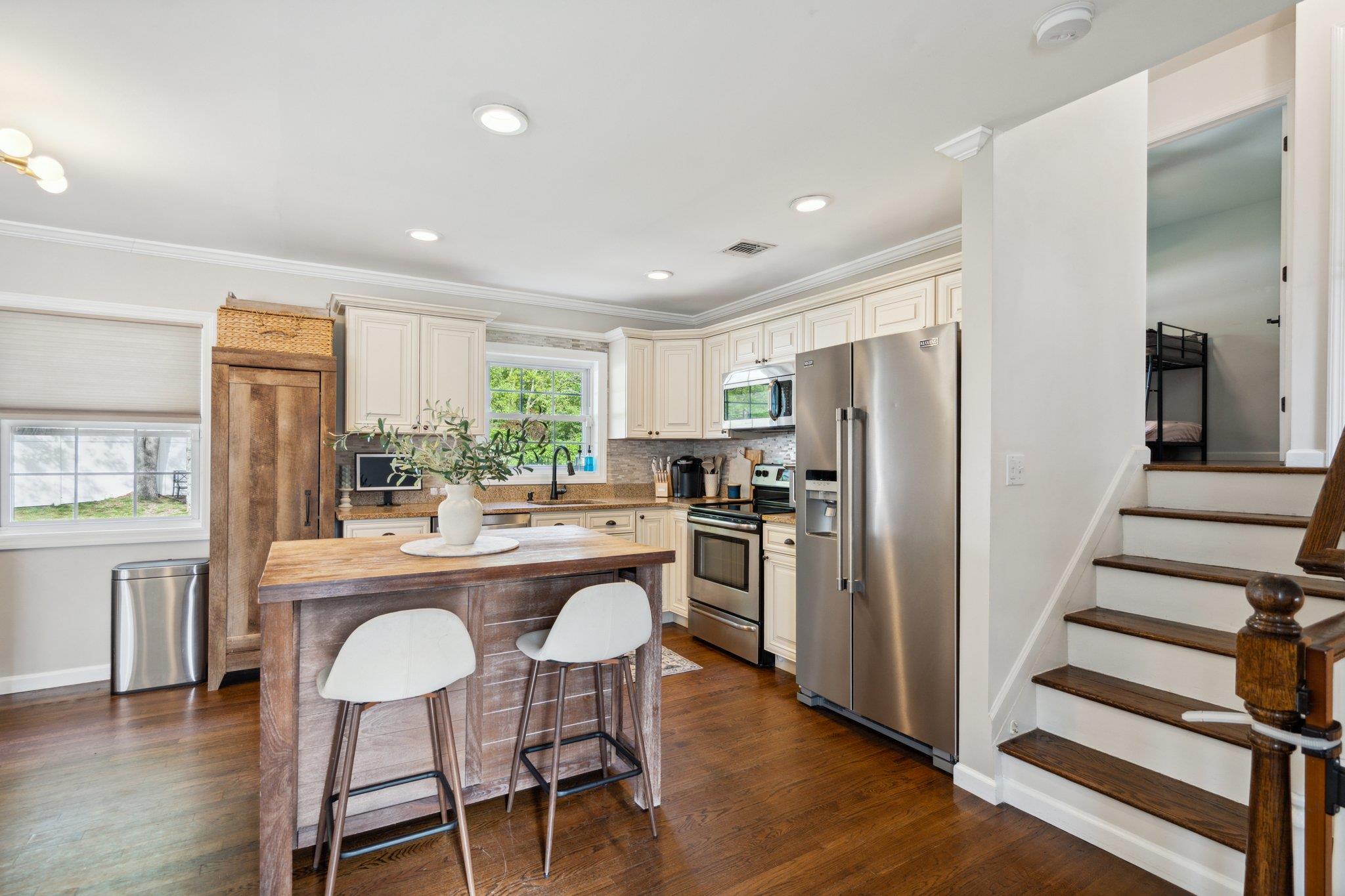 2 Cornell Court N