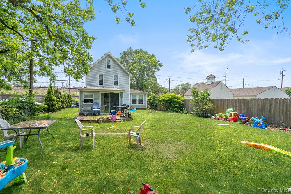 227 N Railroad Avenue