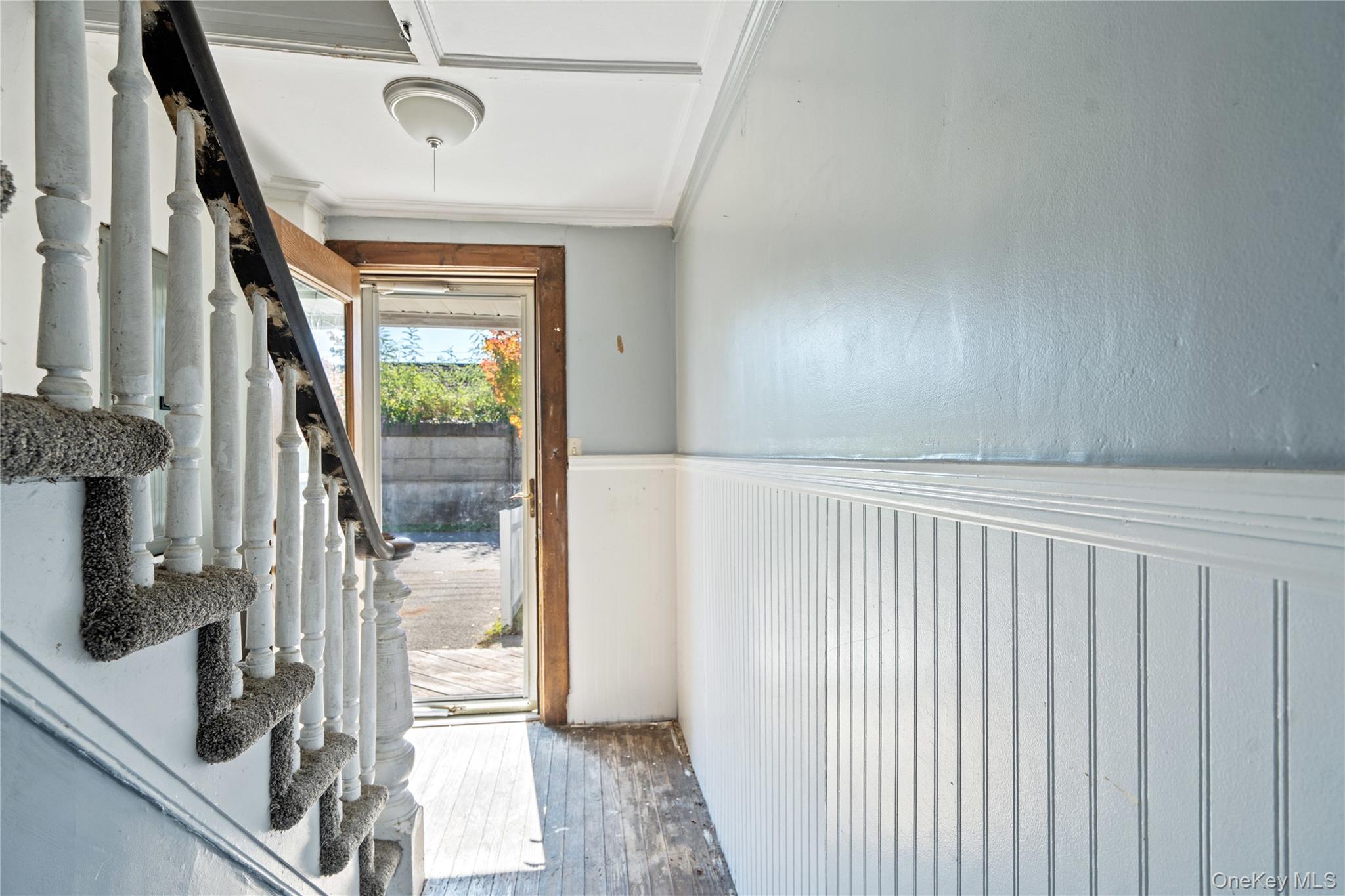 227 N Railroad Avenue