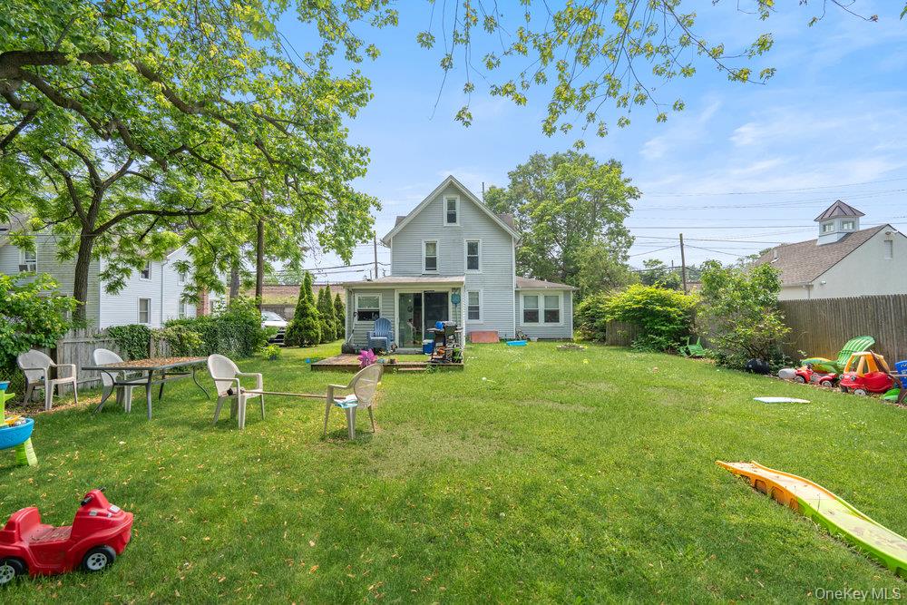 227 N Railroad Avenue
