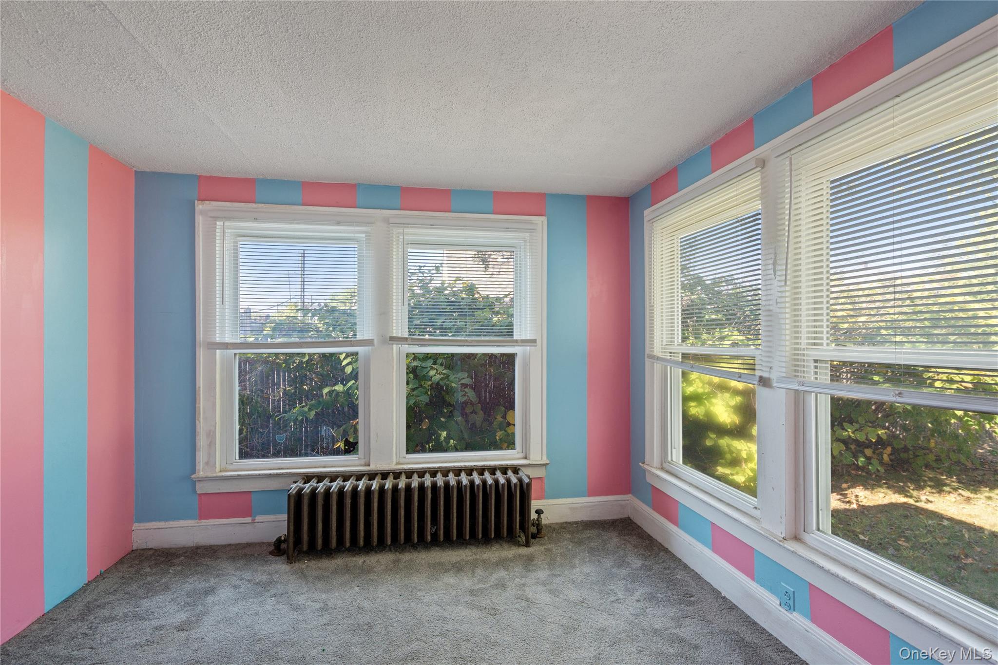 227 N Railroad Avenue