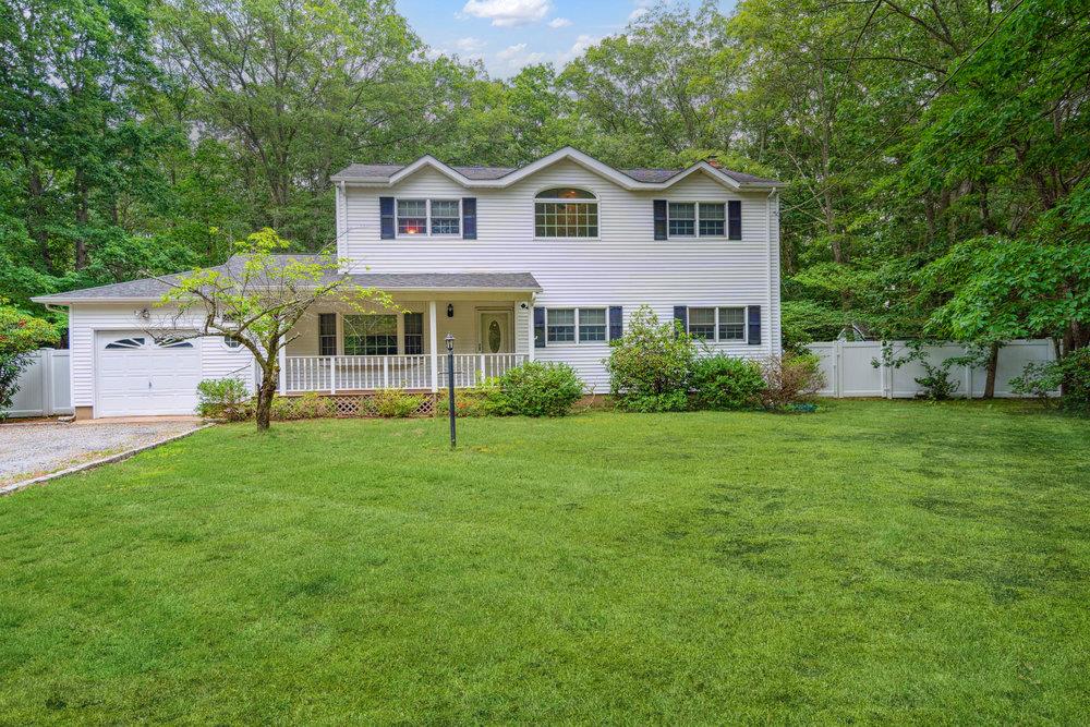 163 Miller Place Road