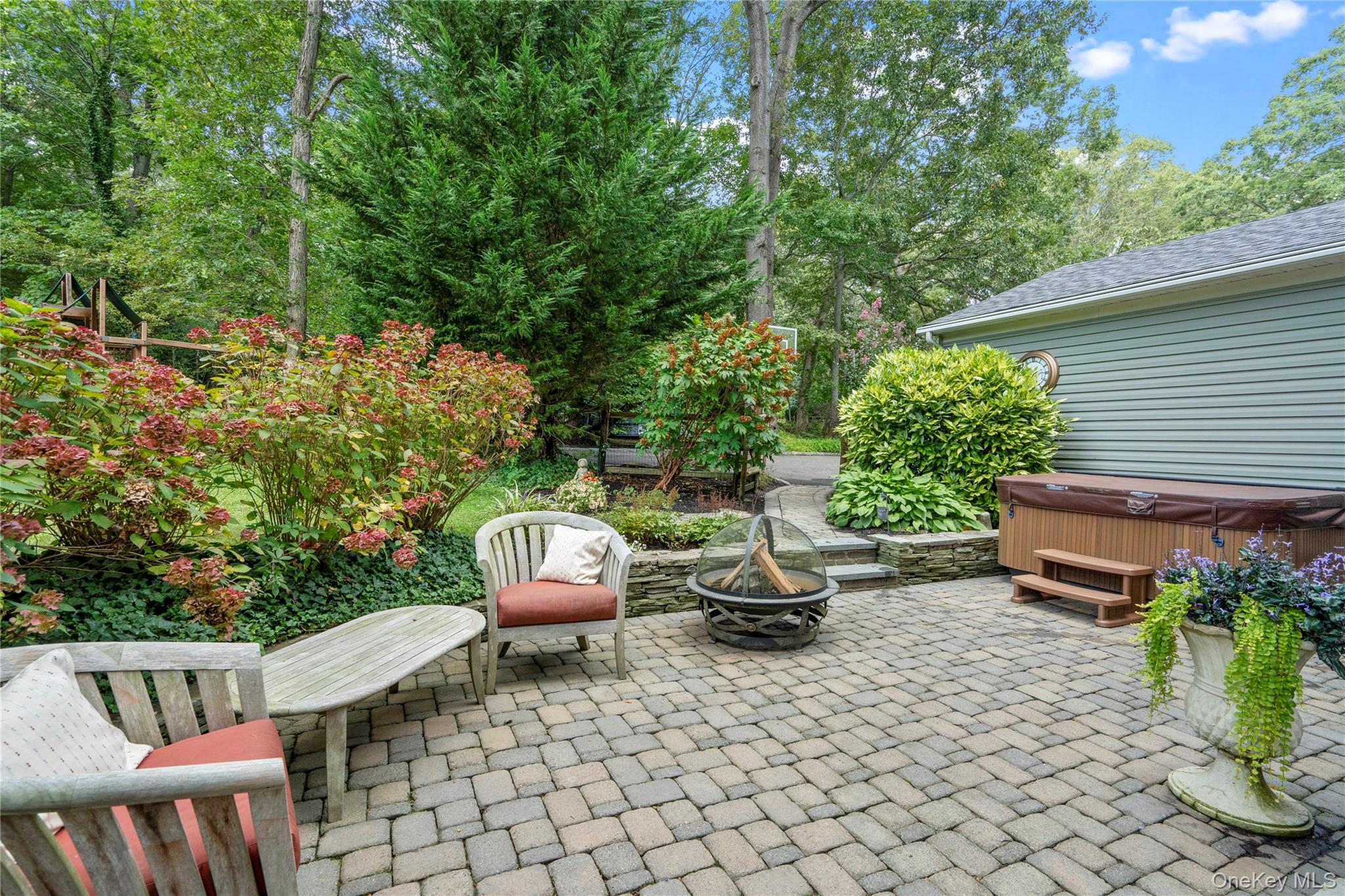 25 Surry Hill Place