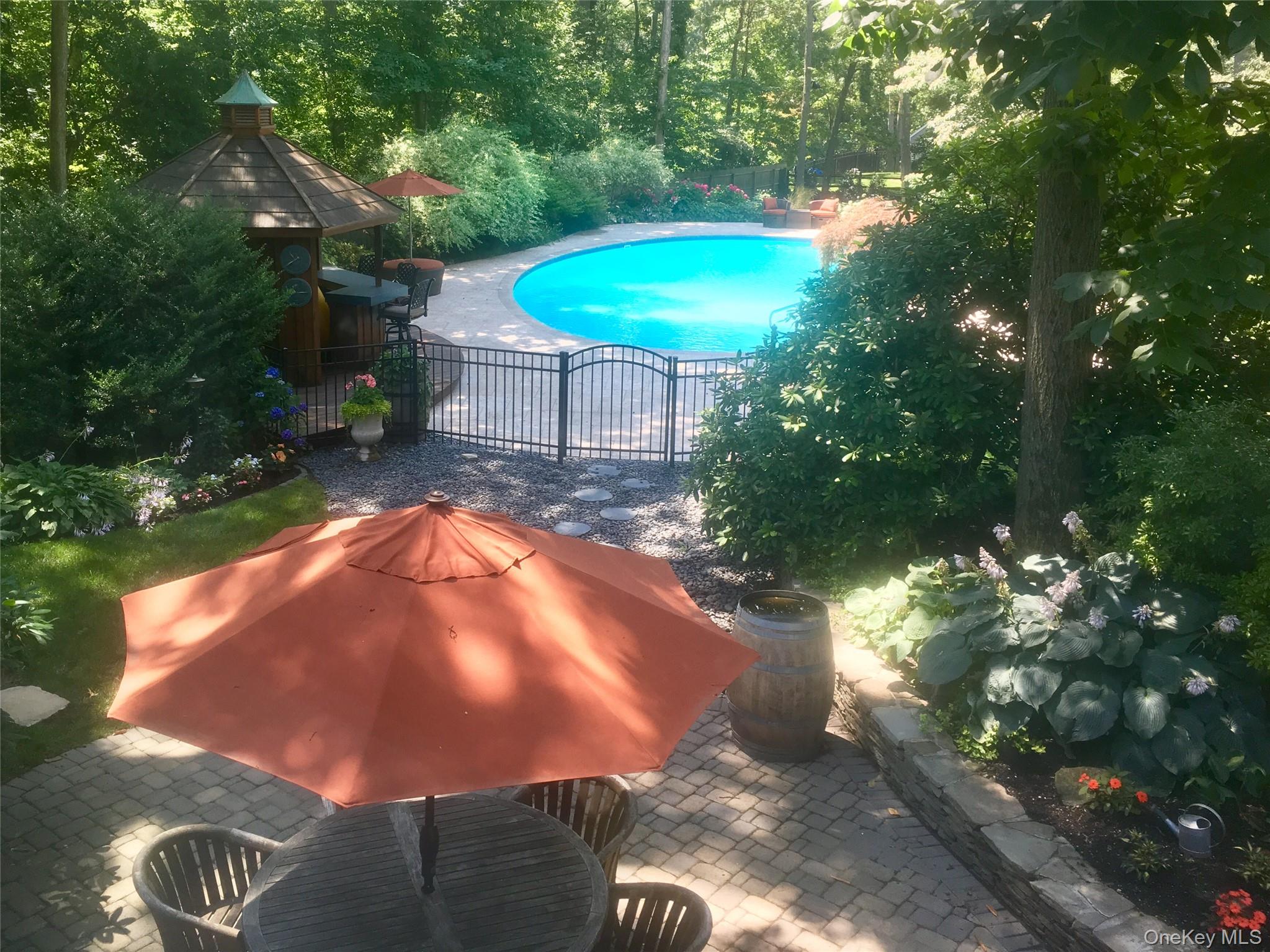 25 Surry Hill Place