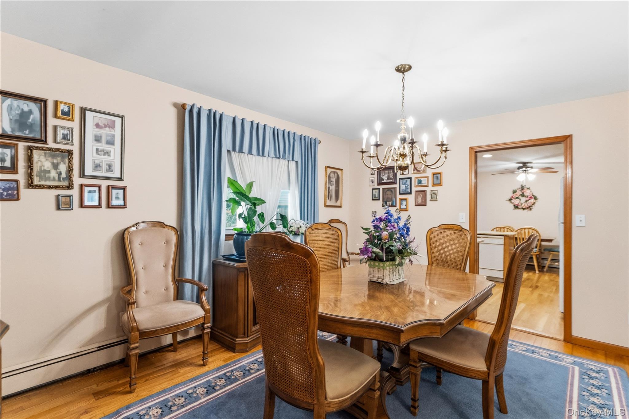 6 Canterbury Court