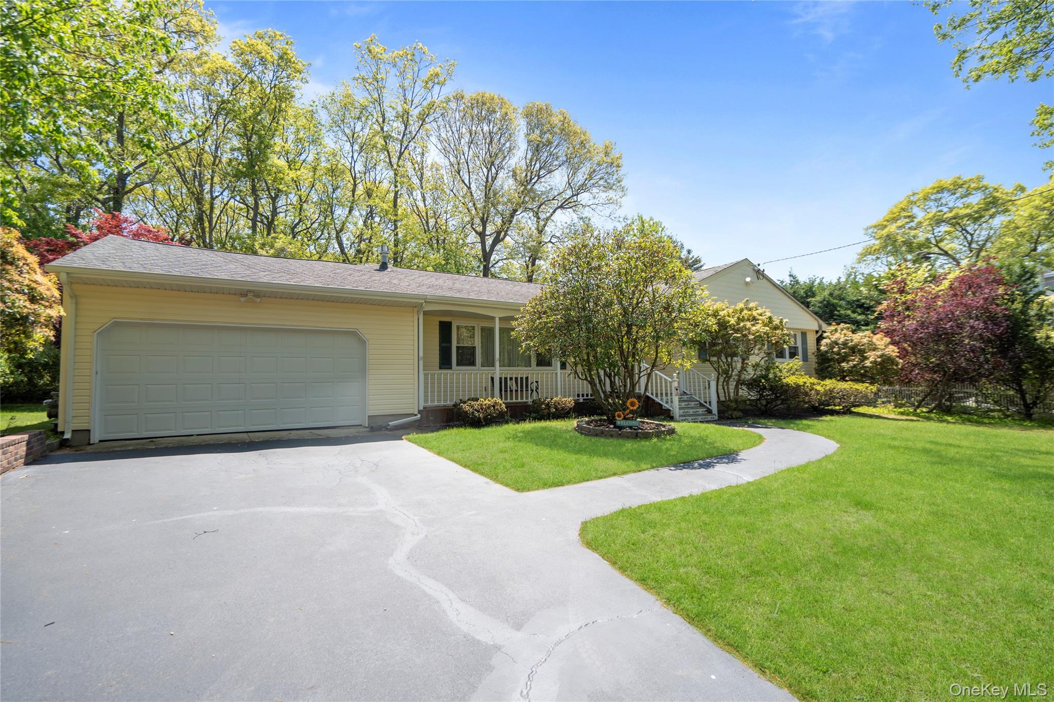 6 Canterbury Court