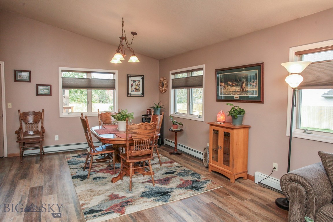 306 S Yellowstone Avenue